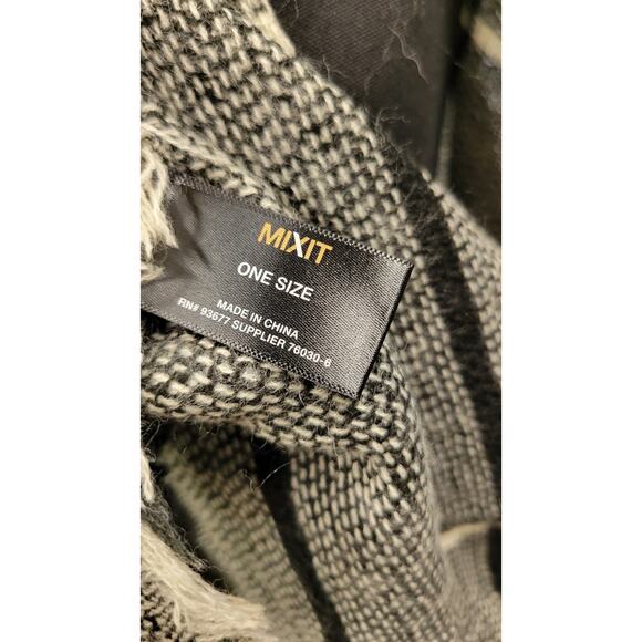 Mixit Oblong Scarf Woman One Size Color Black Windowpane - Picture 7 of 7